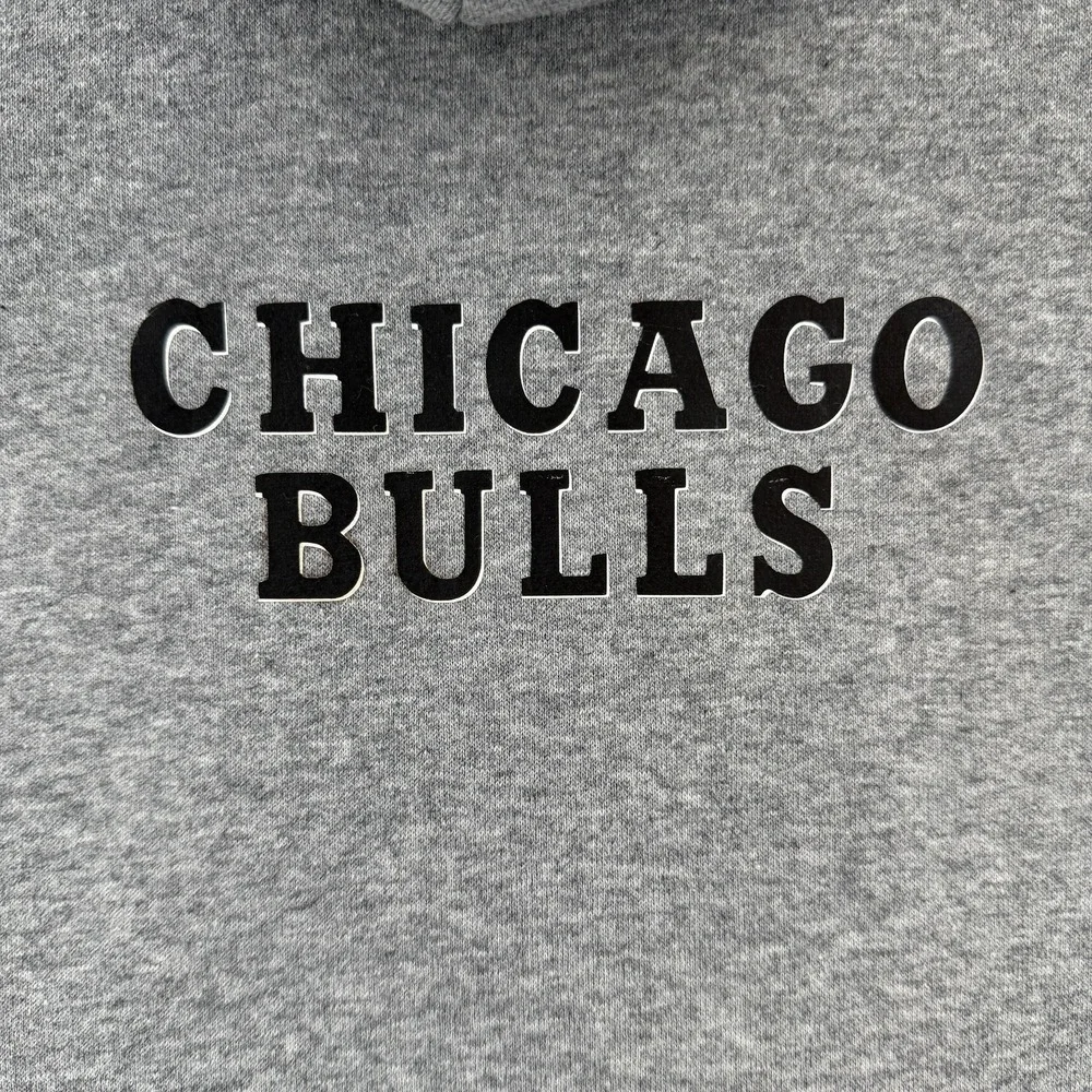 Air Jordan Chicago Bulls Sweatshirt Mens Small Gray NBA Basketball Hoodie DD8068
